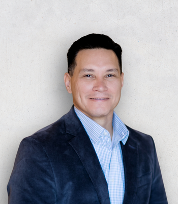 Portrait of Hector Lagares, Realtor®.